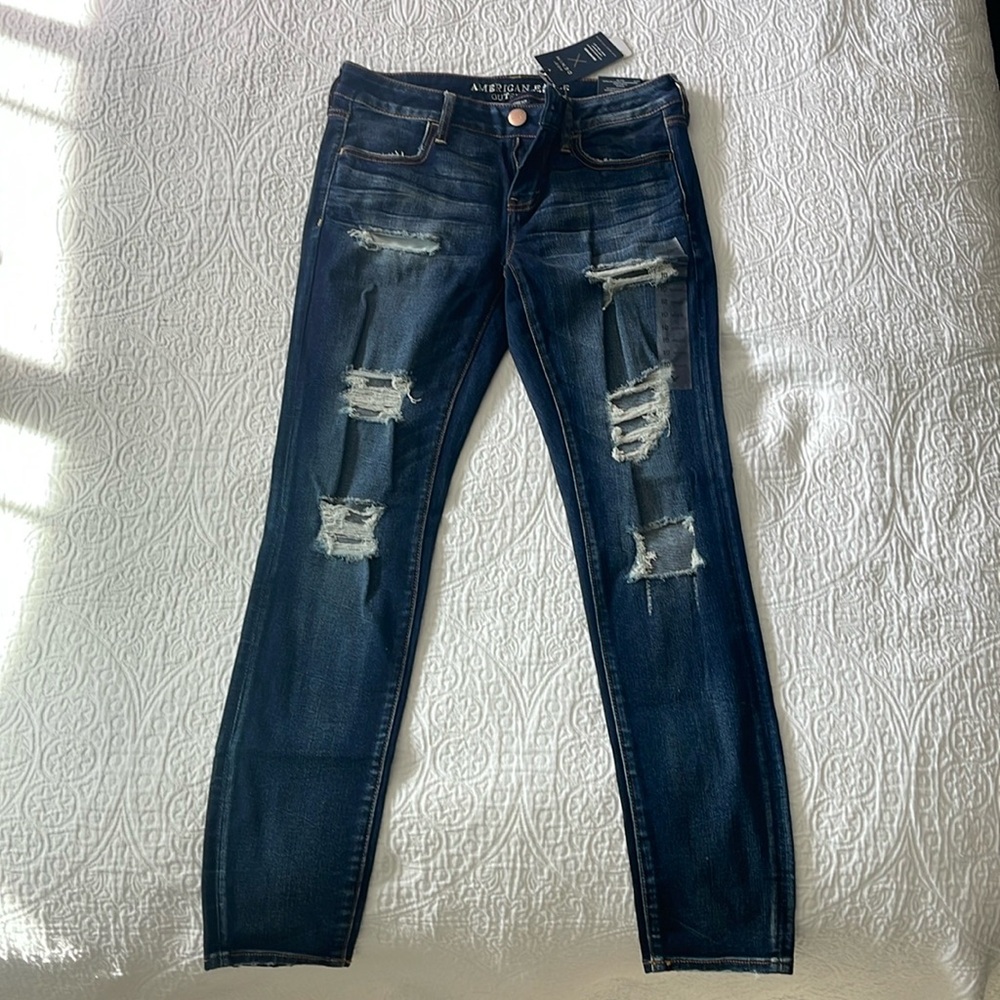 NWT. American Eagle super low jegging, super stretch. Size 10R. Straight leg.